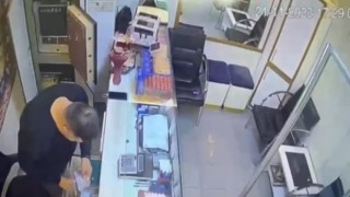 16 yıl yanında çalıştığı kuyumcudan milyonluk vurgun yaptı