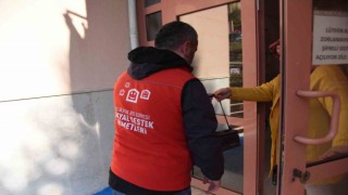 300e yakın aileye bin liralık kırtasiye yardımı yapıldı
