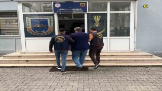 8 farklı suçtan 17,5 yıl hapis cezası olan şahsı jandarma yakaladı