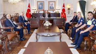 Adanalı Zabıtalar, Vali Köşger’i Ziyaret Etti