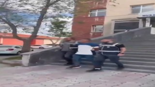 Ağrıda 29 yıl 8 ay hapis cezasıyla aranan şahıs yakalandı