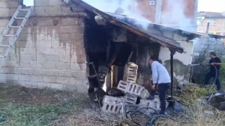 Ağrıda bir ev küle döndü