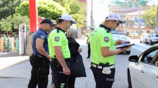 Ağrıda okul servisleri ve güzergahları ilk gün denetlendi