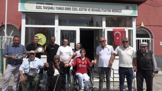 Almanyadan Kütahyaya tekerlekli sandalye ve yürüteç getirdiler