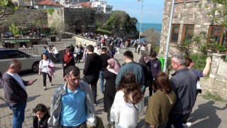 Amasra 8 ayda nüfusunun 230 katı turist ağırladı