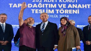 Ankarada 252 konut için tapu dağıtım ve anahtar teslim töreni düzenlendi