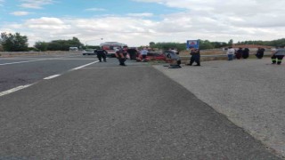 Ankarada otomobil bariyerlere çarptı: 1 ölü, 1 yaralı