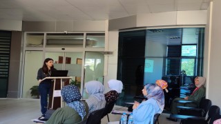 Anne adayları uzmanlar tarafından bilgilendirildi