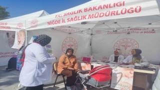 Anne sütünün önemi açılan stantlarda anlatılıyor