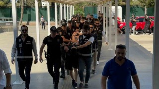 Antalya merkezli Kuyu-27 operasyonunda gözaltına alınan 34 şüpheliden 32si tutuklandı