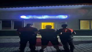 Antalyada 12 yıl 49 ay hapis cezası olan şahıs, jandarma tarafından yakalandı