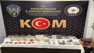 Antalyada kaçak sigara ve sahte alkol operasyonu