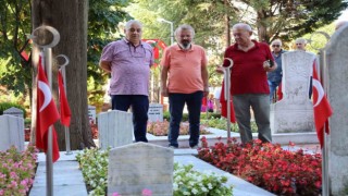 Asker arkadaşları Kocaelide özlem giderdi