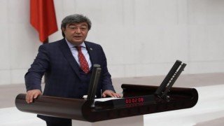 Ataş, partisinden istifa etti