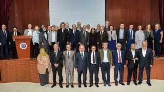 Atatürk Üniversitesi tıp fakültesi mezunları 40 yıl sonra bir araya geldi