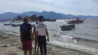 Bafa Gölünde jandarmanın devriyesi sürüyor