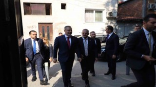 Bakan Fidandan Üsküpte Türkçe eğitim veren okula ziyaret