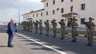 Bakan Güler, komando birliğinde incelemelerde bulundu