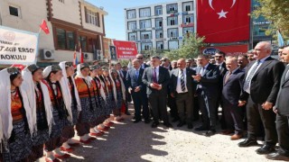 Bakan Tekin, Besni Eğitim Bayramına katıldı