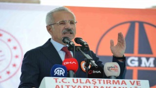 Bakan Uraloğlu, Hızlı Tren çalışmalarında son durumu aktardı