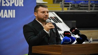 Balıkesir Büyükşehir Belediyespor kadrosunu tanıttı