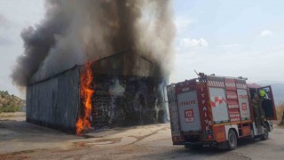 Balıkesir Susurlukta yangın: Saman deposu yok oldu
