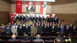 Başarılı emniyet personeli ödüllendirildi