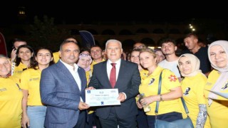 Başkan Bozbey: “Günde 45 bin öğrenciye süt dağıtacağız”