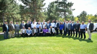 Başkan Büyükkılıçtan kurmayları ile Yatırım Değerlendirme ve Koordinasyon Toplantısı