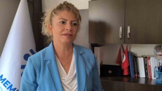 Belediyenin halk konserinde Neşet Ertaşa karga benzetmesi yapıldı