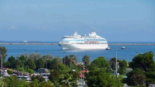 Bin 100 Rus turist kruvaziyerle Samsuna geldi