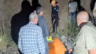 Bingölde bal toplamaya giden 55 yaşındaki adam, kayalıklardan düşerek hayatını kaybetti