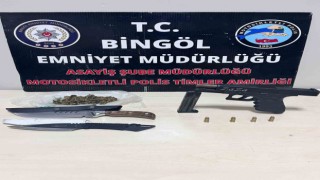 Bingölde ruhsatsız tabanca ele geçirildi