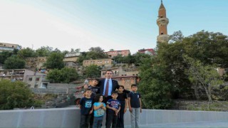 Bitlis Valisi Ahmet Karaya şehit ve gazi ailelerini ziyaret etti