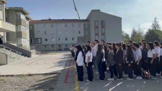 Boluda 50 bine yakın öğrenci ders başı yaptı