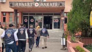 Borsada yüksek kazanç vadiyle 1 milyon dolar dolandırdılar