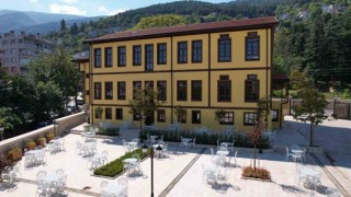 Bursada 168 yıllık tarihi bina, Alev Alatlı Şehir Düşünce ve Sanat Merkezi oldu