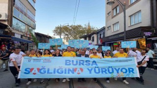 Bursada vatandaşlar ‘Halk Sağlığı Haftası için yürüdü