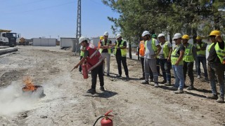 Büyükşehir Belediyesi İtfaiyesi'nden Afet ve Acil Durum Eğitimi