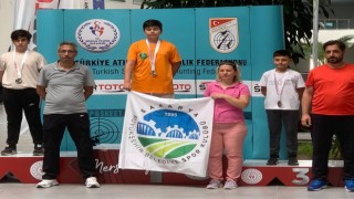 Büyükşehir sporcusundan birinciliği getiren atış
