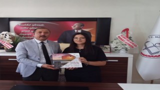 Çanakkale Savaşları Antolojisi kitabı hediye edildi