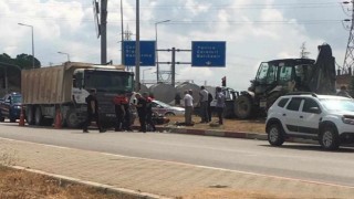 Çanakkalede kamyon ile çarpışan motosiklet sürücüsü hayatını kaybetti