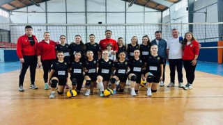 Çaycumaspor Voleybol Küçük Kızlar Takımı, Karadeniz Ereğliyi 3-0 mağlup etti