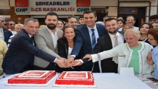 CHP Manisa İl Başkanlığı kuruluşlarının 101. yılını kutladı