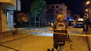 Çocuk parkında başından vurulmuş halde bulundu