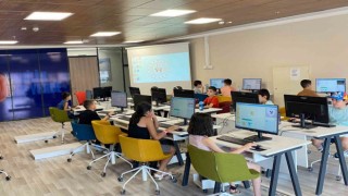 Çocuklara “Temel Robotik ve Kodlama Eğitimi” veriliyor