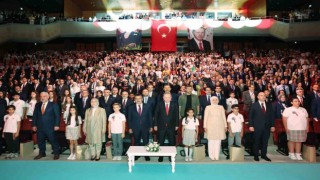 Cumhurbaşkanı Erdoğan: Türkiyeyi ekonomik, sosyal ve güvenlik noktasında zafiyete uğratmayı amaçlayan ırkçılık tuzağının merkez üssü sanal alemdir