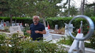 Dağlıca şehidi Tuğrul Köseoğlunun babası: “Vatan için kanımızın son damlasına kadar bizler de olsa savaşırız”