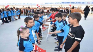 Denizlide 200 bin 436 öğrenci ders başı yaptı