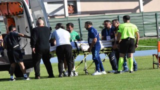 Denizlisporlu Oktayın tibia kemiği kırıldı